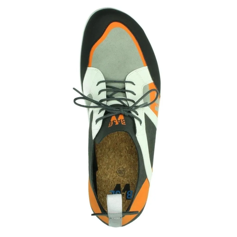 Base Sneaker