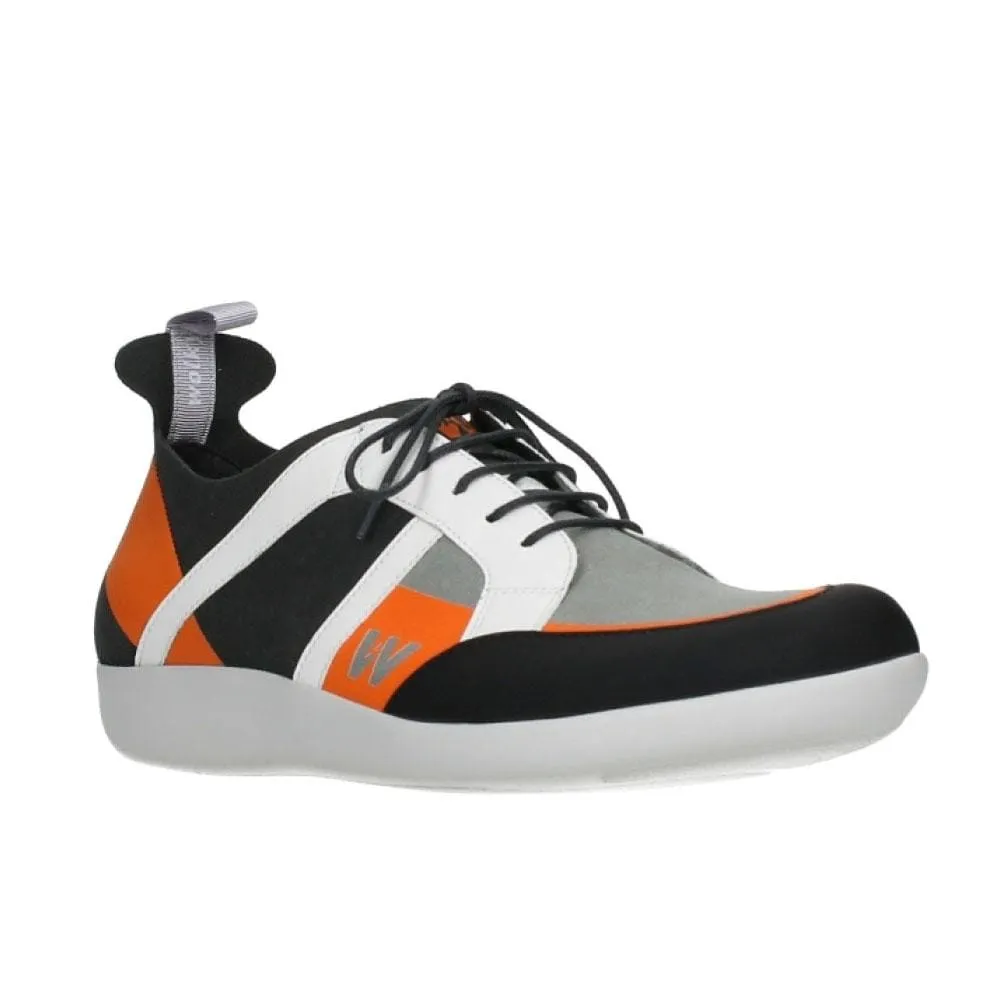 Base Sneaker