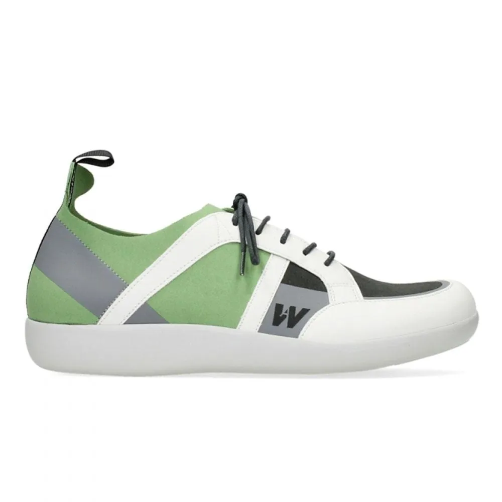 Base Sneaker