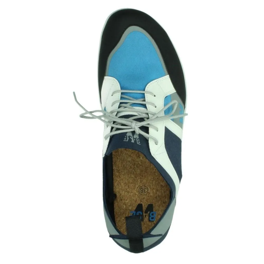 Base Sneaker