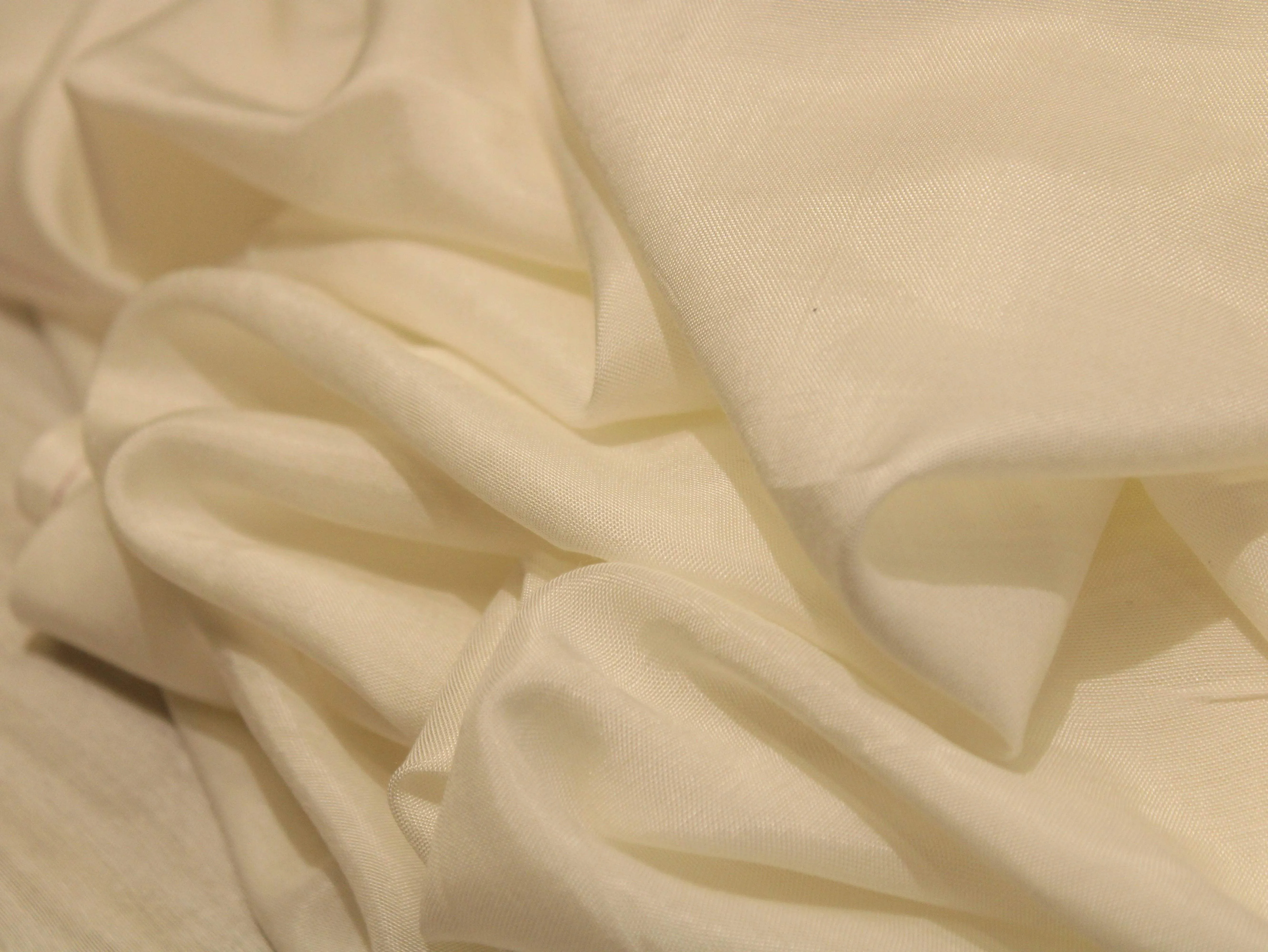 Dyeable Pure Royal Silk Santoon Fabric