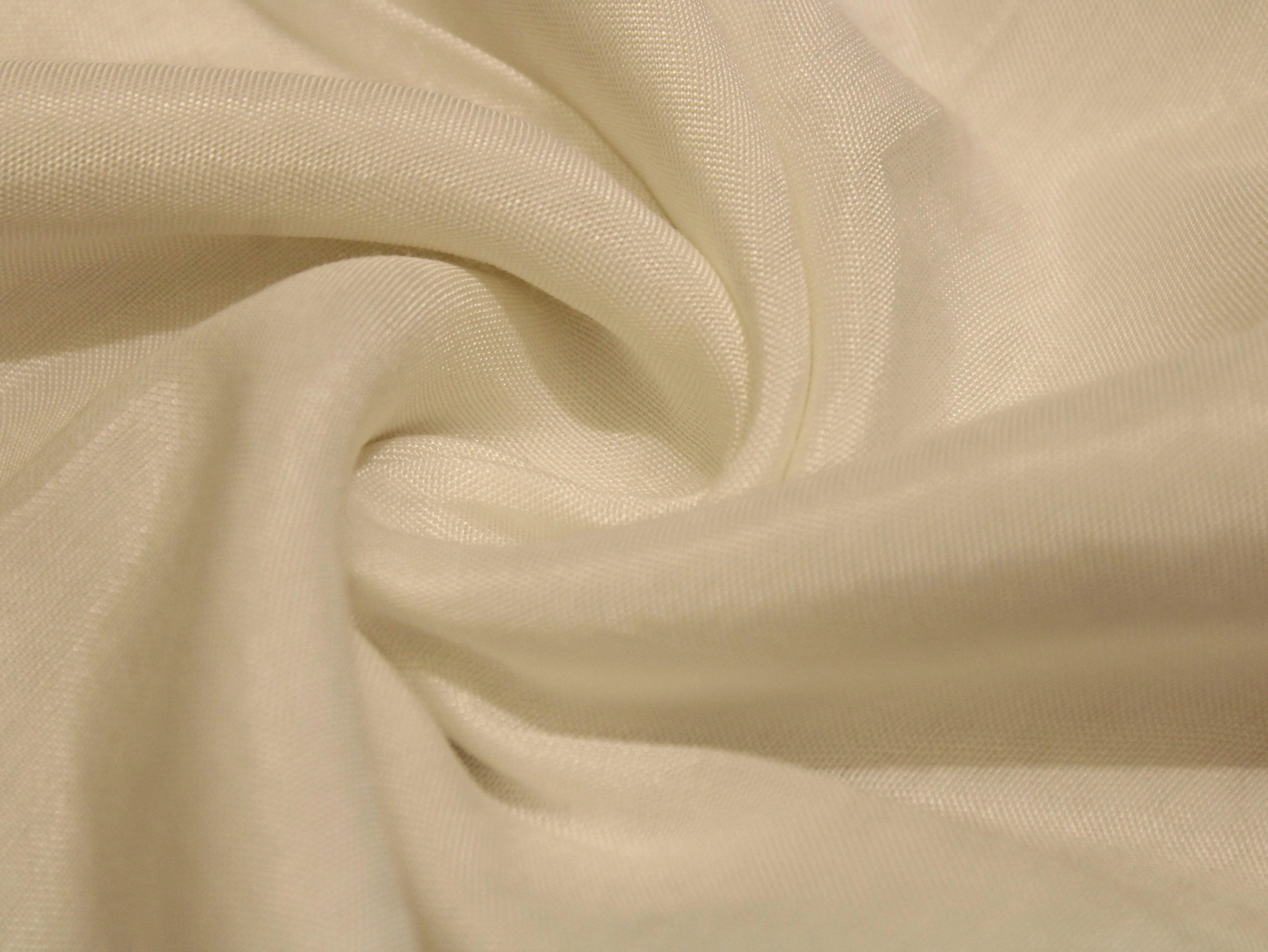 Dyeable Pure Royal Silk Santoon Fabric