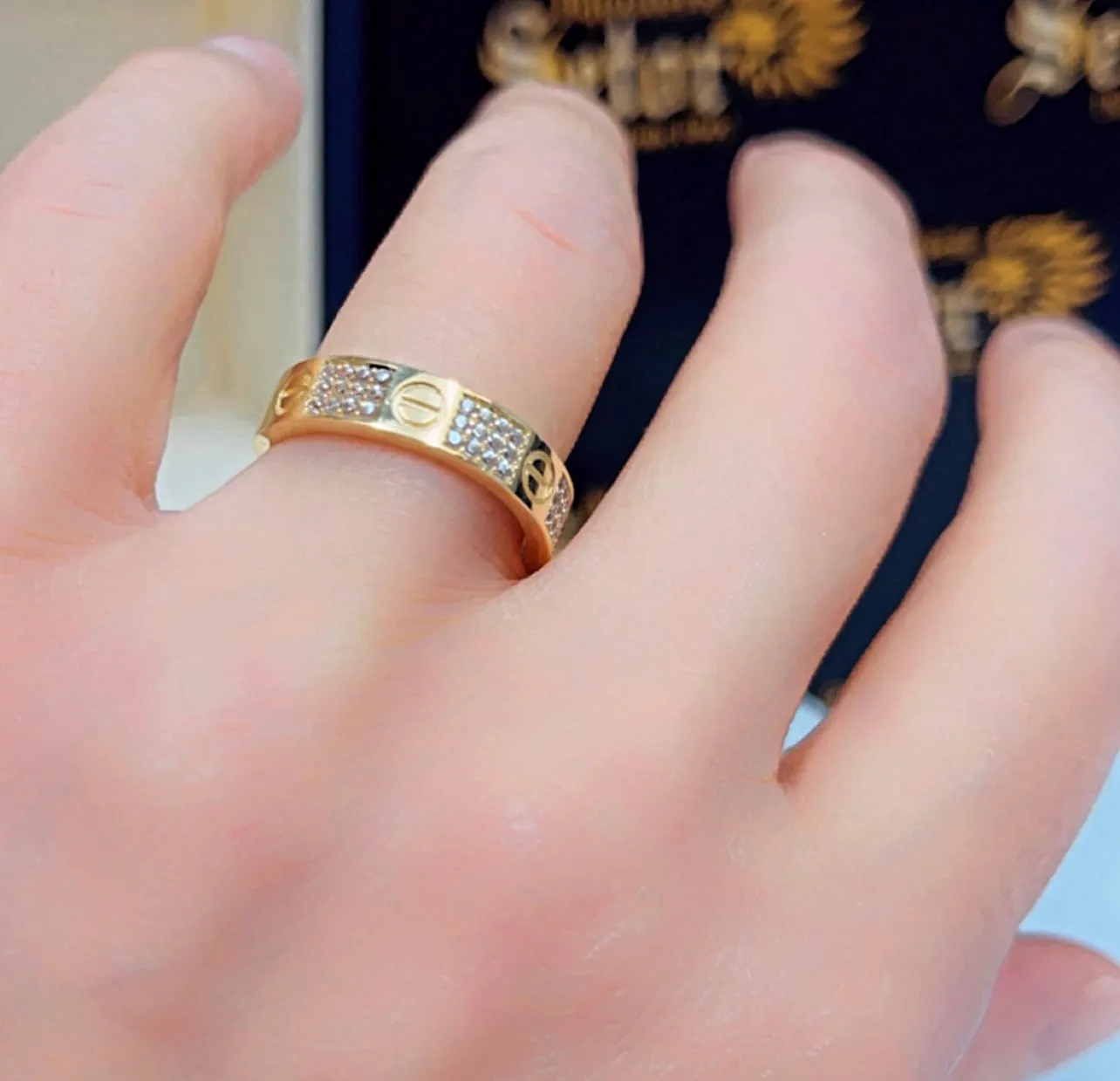 Lovely ring with stones WR370