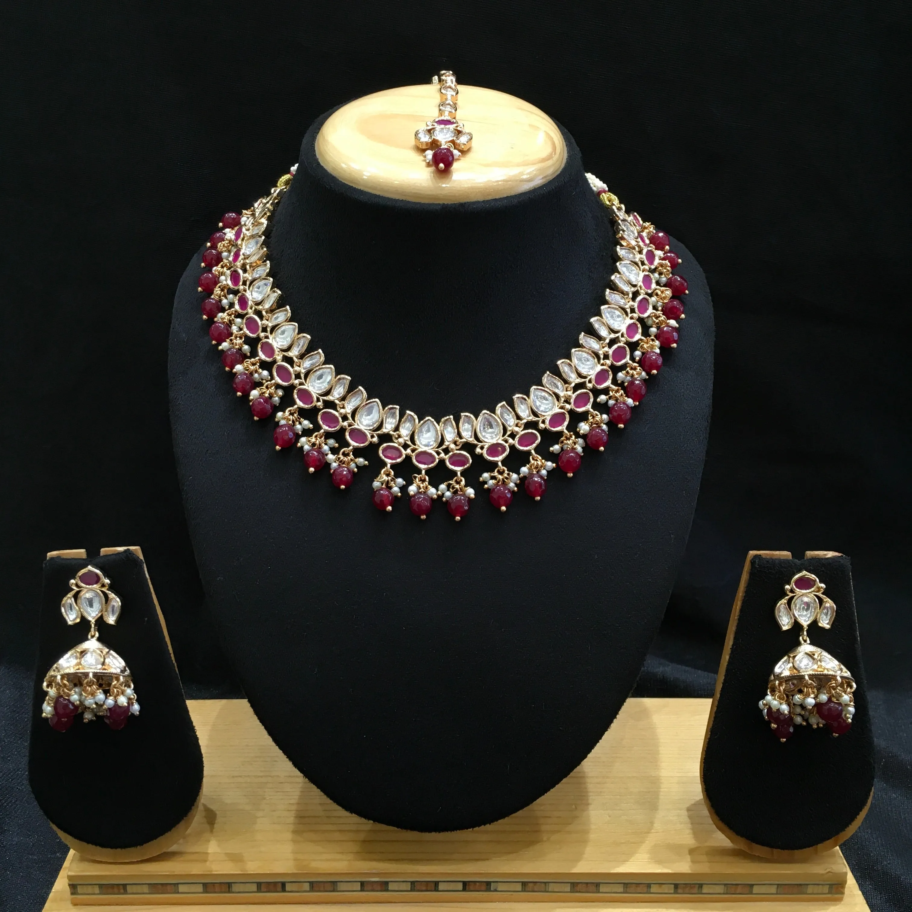Round Neck Kundan Necklace 4253-68