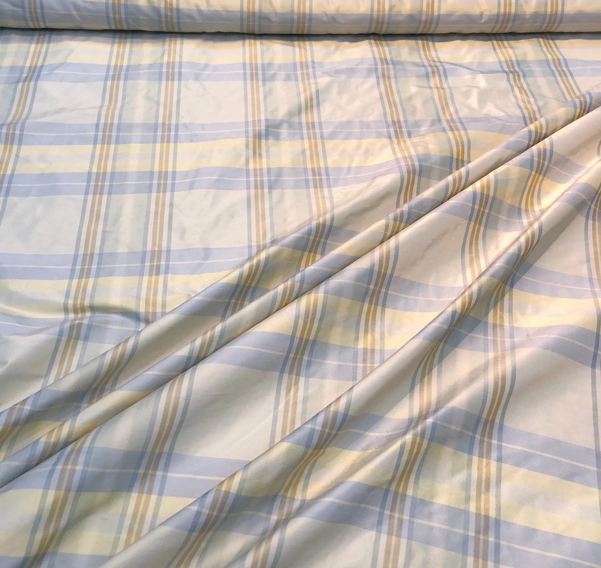 Silk shantung plaid 54&quot; wide    Beautiful beige purple color silk shantung fabric sold by the yard